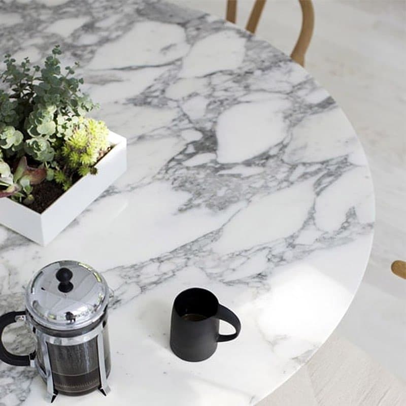 Desenli Yuvarlak Mermer Masa