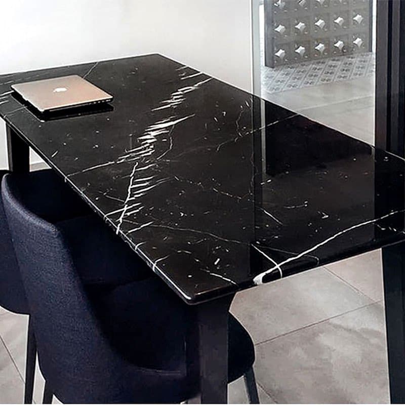 4 Kişilik Siyah Mermer Masa