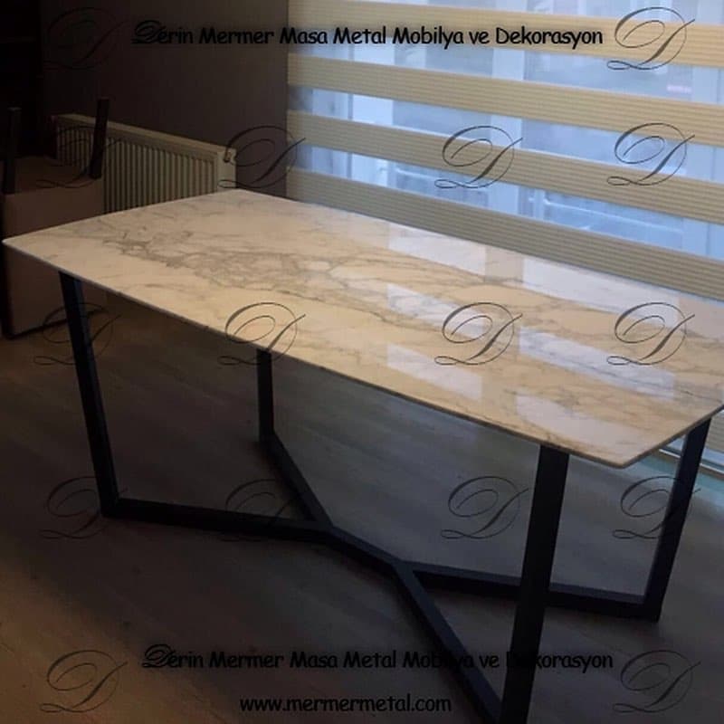 Mermer Yemek Masası Derin